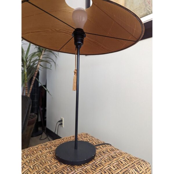 Table lamp with rattan shade - Image 2