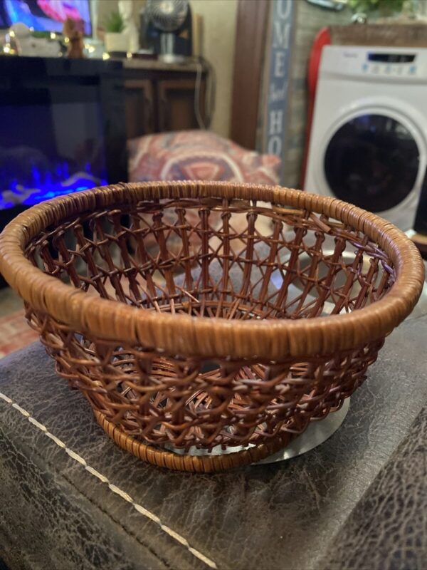 Vintage 1970’s BOHO Island Woven Basket & Lid & Brown Small Basket - Image 6