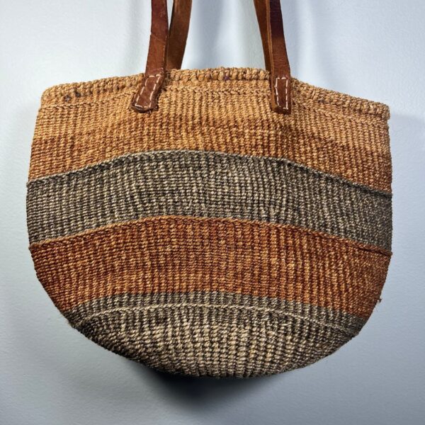 Vintage African Kiondo Kenya Sisal Straw Bucket Market Bag Leather Straps Purse - Image 5