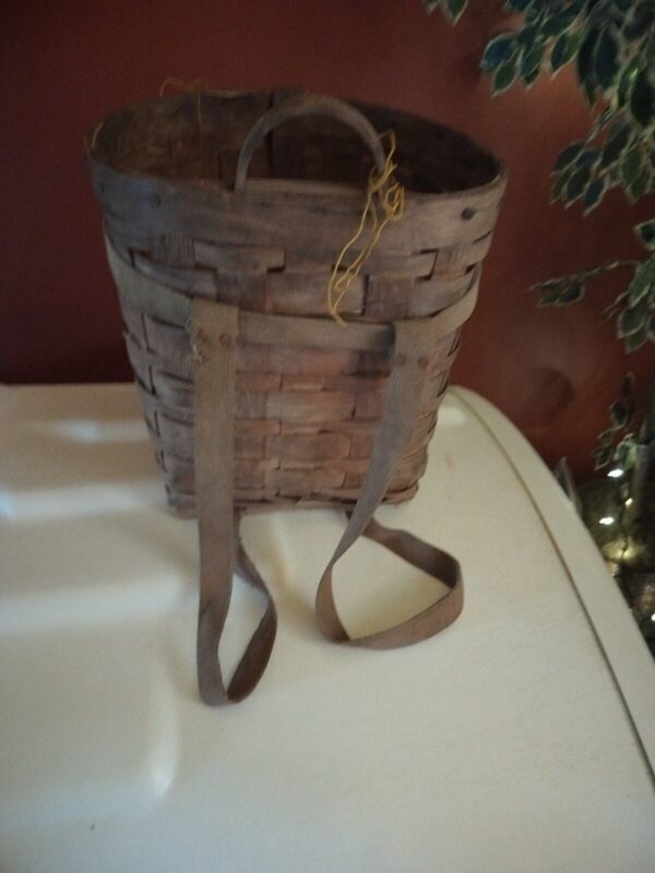 Vintage Anarondak Trappers Basket - Image 4