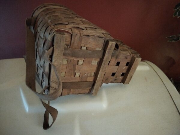 Vintage Anarondak Trappers Basket - Image 5