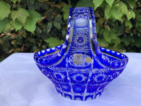 VINTAGE BOHEMIA QUEEN LACE COBALT BLUE 24% LEAD HAND CUT CRYSTAL BASKET 8''