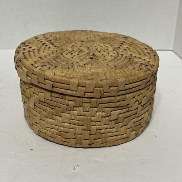 Vintage Boho Chic Rattan Wicker Woven Basket With Lid 5.5” Wide - Image 3