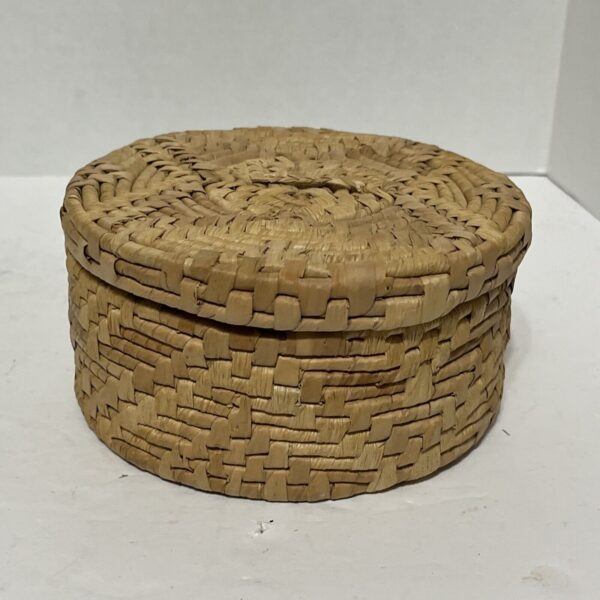 Vintage Boho Chic Rattan Wicker Woven Basket With Lid 5.5” Wide - Image 4