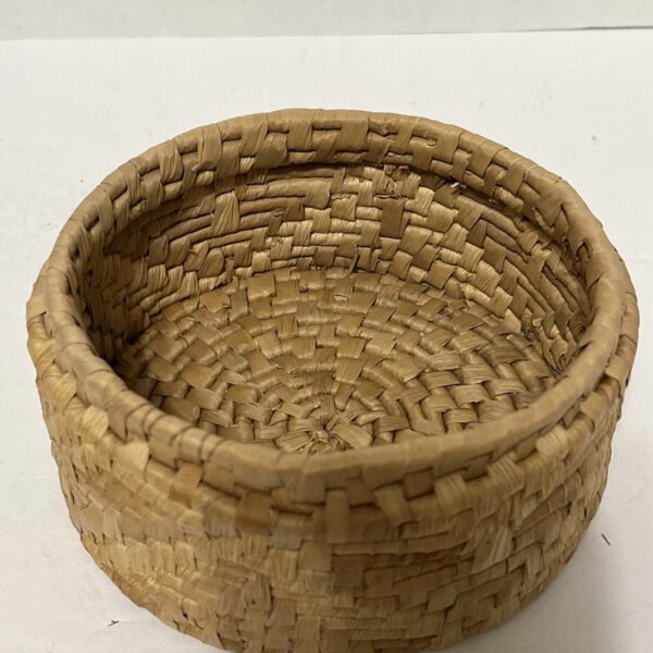 Vintage Boho Chic Rattan Wicker Woven Basket With Lid 5.5” Wide - Image 5