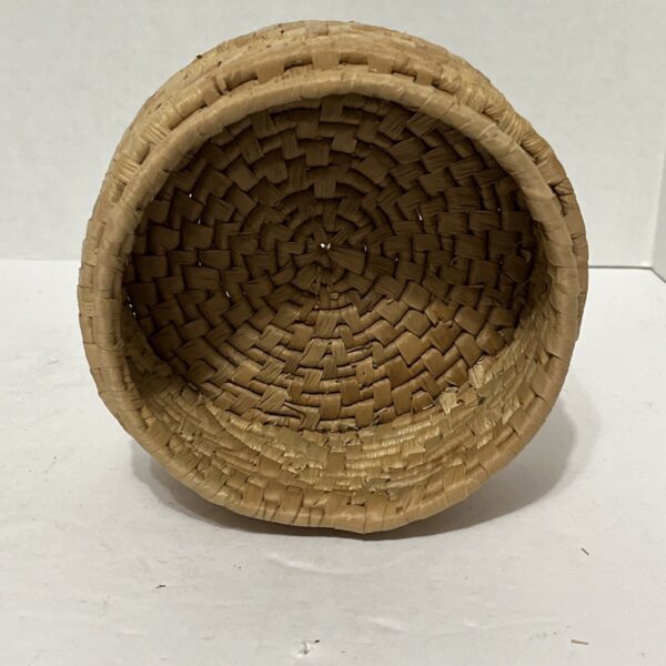 Vintage Boho Chic Rattan Wicker Woven Basket With Lid 5.5” Wide - Image 6