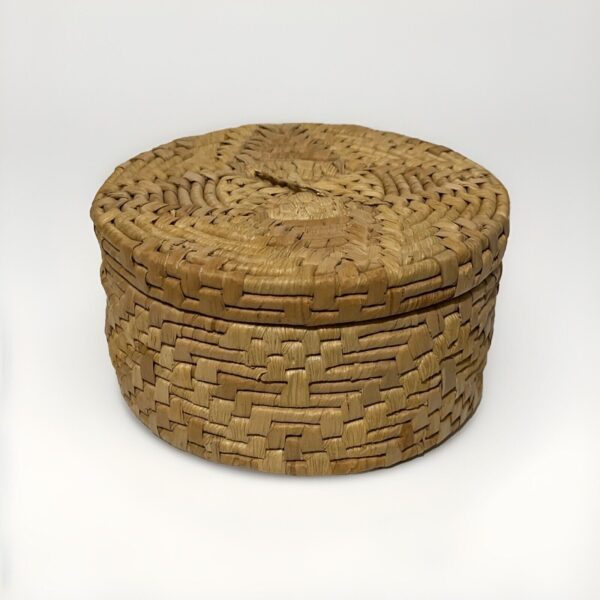 Vintage Boho Chic Rattan Wicker Woven Basket With Lid 5.5” Wide