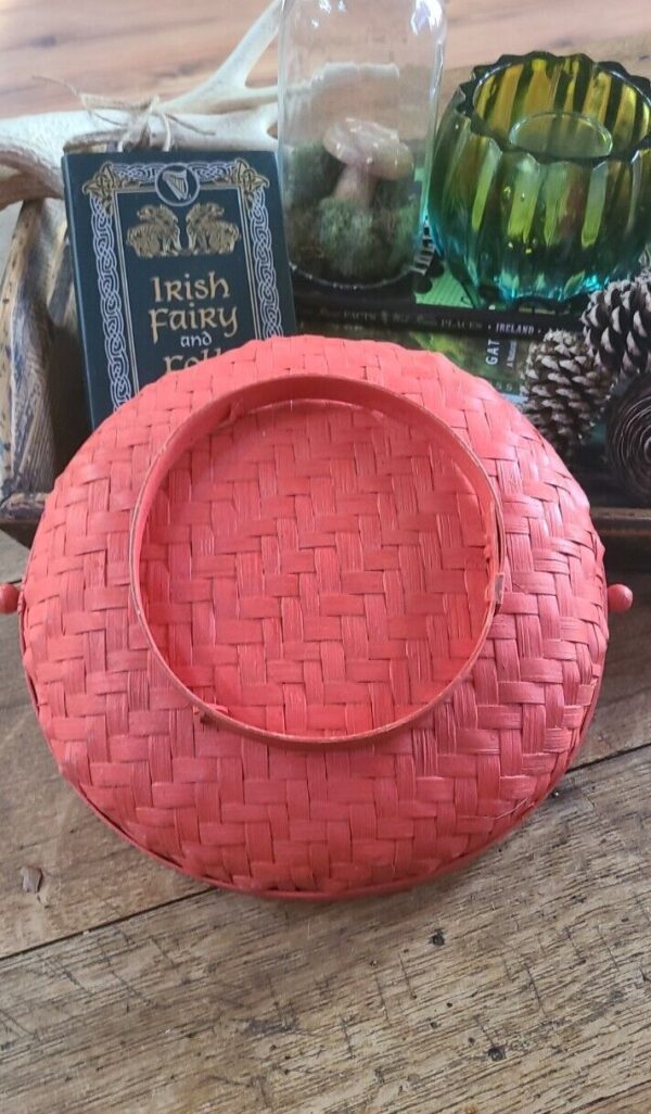 Vintage Boho Red Wicker Serving Basket Or Table Decor Handpainted Design 9.5 In - Image 6