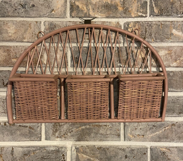 Vintage Boho Wicker Rattan Hanging Wall Mail Bills Letter Organizer 3 Baskets