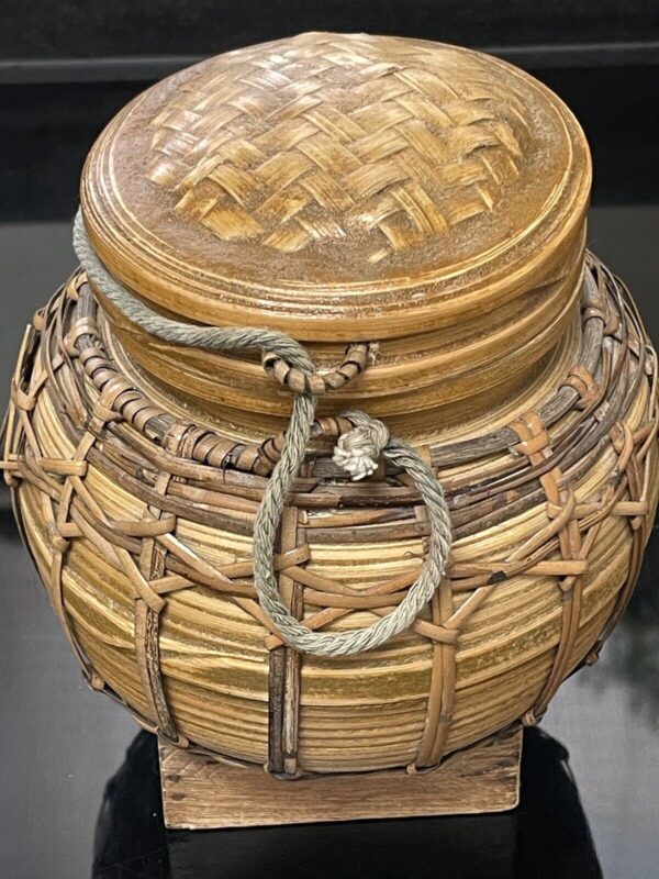 Vintage Burmese Thai Hand Woven Bamboo Rice Seed Basket Container 7” High - Image 4