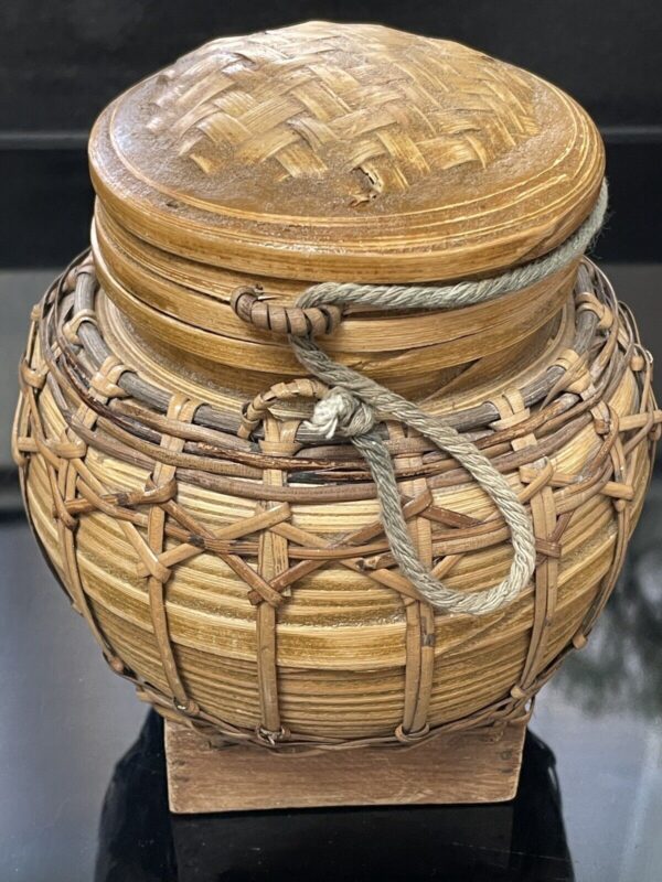 Vintage Burmese Thai Hand Woven Bamboo Rice Seed Basket Container 7” High