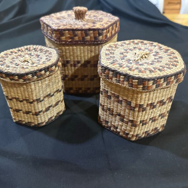 Vintage Hand Woven Nesting Baskets Containers Set 3 Hexagon w Lids Natural Boho - Image 3