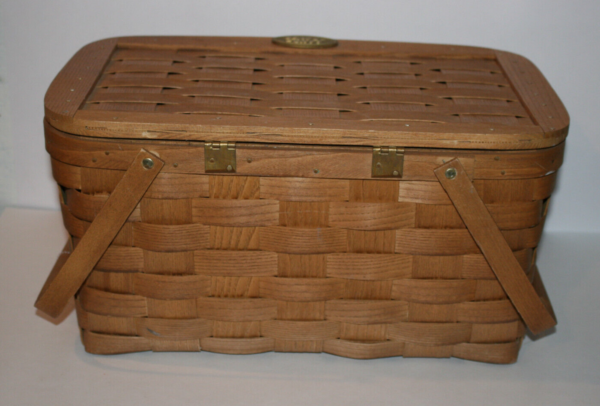 Vintage Land Rover Promo Woven Wooden Brown Picnic Basket 18x11.75x9.5" - Image 4