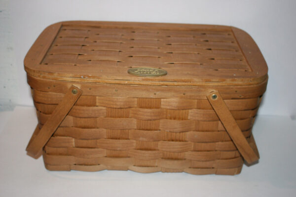 Vintage Land Rover Promo Woven Wooden Brown Picnic Basket 18x11.75x9.5"