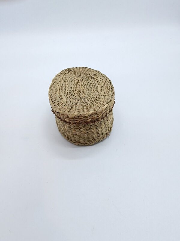 Vintage Oval Sweetgrass Woven Basket with Lid Small Boho Trinket Stash Box - Image 4