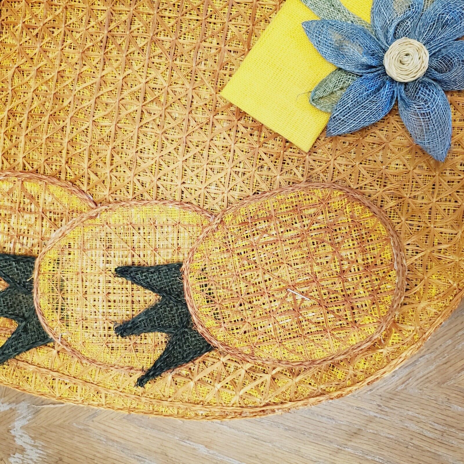 Vintage Pineapple Placemats Lot Of Two Home Decor Adult's Yellow Floral Napkin - Image 3
