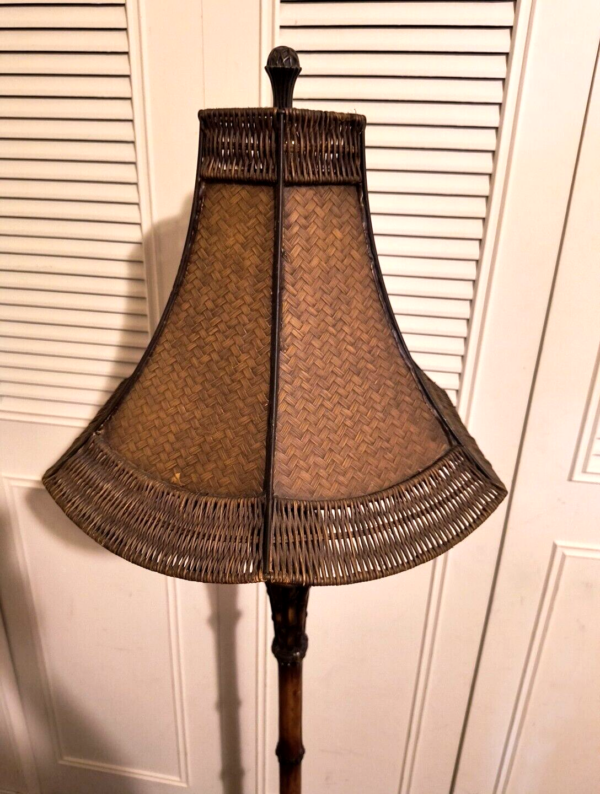 Vintage Rattan Wicker Shades Floor Lamp Home Decor Lighting Fixure in Dark Brown - Image 2
