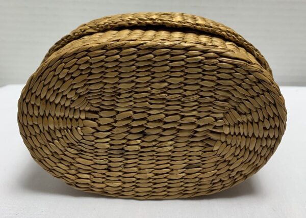 Vintage Small Handmade Handwoven Oval Sweet Grass Boho Basket With Lid 5.5 - Image 6