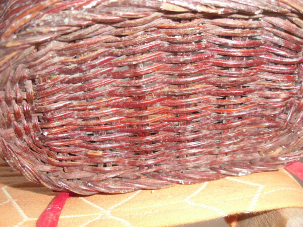 vintage small wicker basket with handle - Image 3