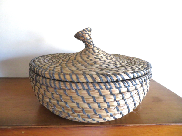 Vintage Sweet Grass Basket With Lid and Blue Accents 10 inches in diameter