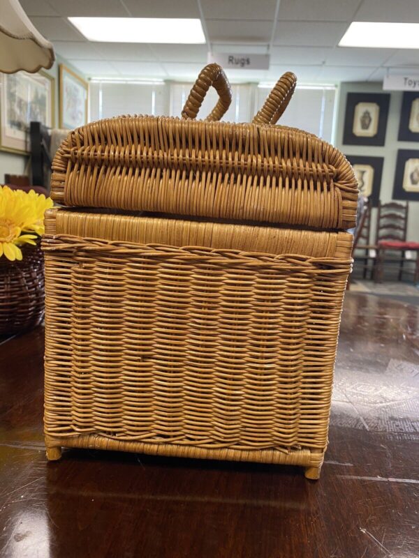 Vintage Wicker Rattan Picnic Basket Handles Storage Boho MCM - Image 3