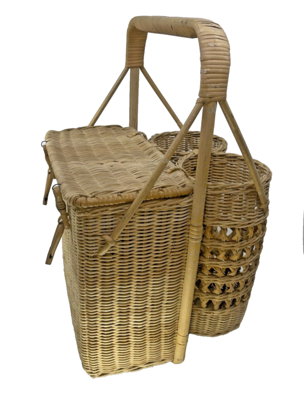 Vintage Wicker Rattan Picnic/Car Basket w/ 2 Wine Bottle Holders 41cm x 29cm - Image 2