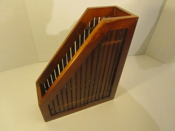 VINTAGE WOOD MAGAZINE BAMBOO HOLDER RACK HOLDER VGC RETRO TR36 - Image 2