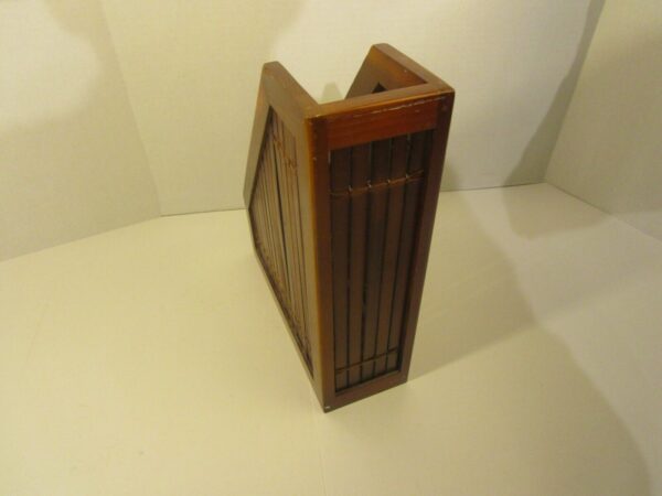 VINTAGE WOOD MAGAZINE BAMBOO HOLDER RACK HOLDER VGC RETRO TR36 - Image 3