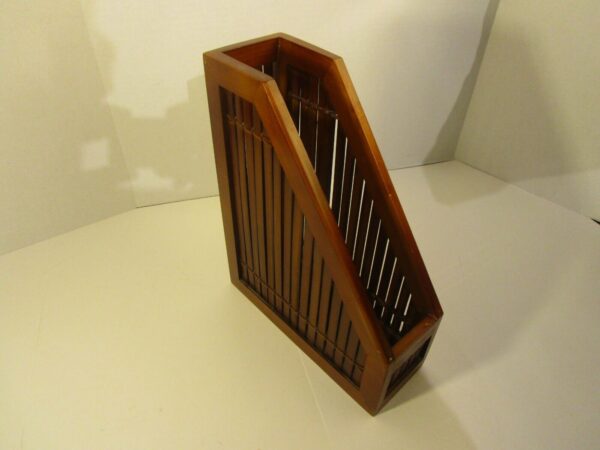 VINTAGE WOOD MAGAZINE BAMBOO HOLDER RACK HOLDER VGC RETRO TR36