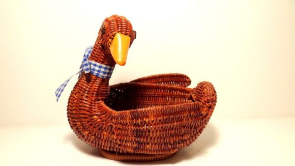 Vtg 8" Brown Rattan Wicker Goose Duck Bird Basket Blue Gingham Bow Home Decor - Image 4