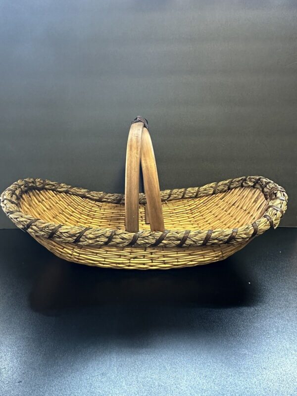 Vtg Bamboo Woven Brown Handled Gathering Basket Oval Cradle Shaped 18 In. EUC - Image 4