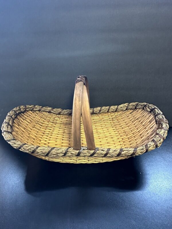 Vtg Bamboo Woven Brown Handled Gathering Basket Oval Cradle Shaped 18 In. EUC - Image 5