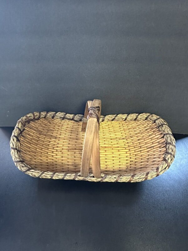 Vtg Bamboo Woven Brown Handled Gathering Basket Oval Cradle Shaped 18 In. EUC