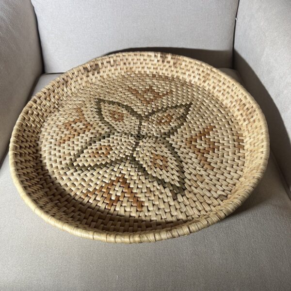 VTG Boho Basket Tray Hand Woven Seagrass Tan Green Decorative Shallow Wall Art - Image 5