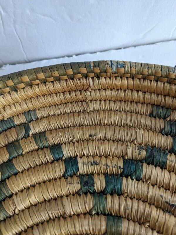 VTG Boho Coil Basket Grass Hand Woven Tan Green Basket Bowl Tray plate holder - Image 6