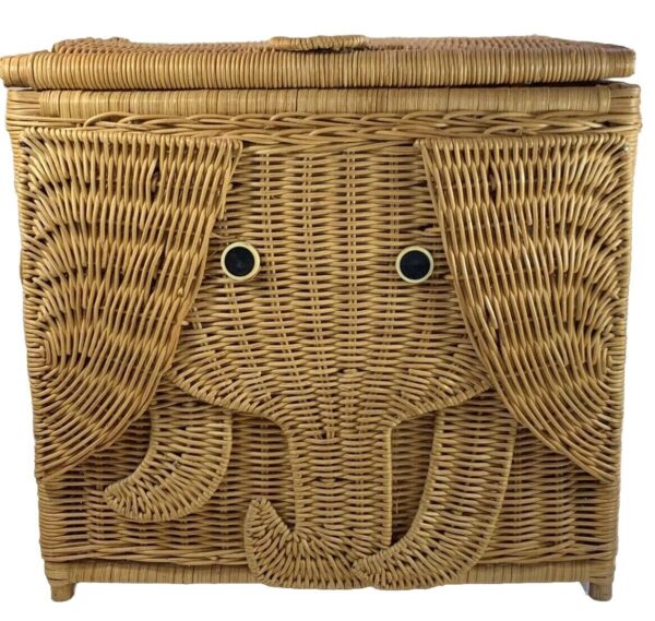 Vtg Elephant Wicker Basket w Hinged Lid MCM Rare Hamper Picnics Etc. Excellent - Image 2