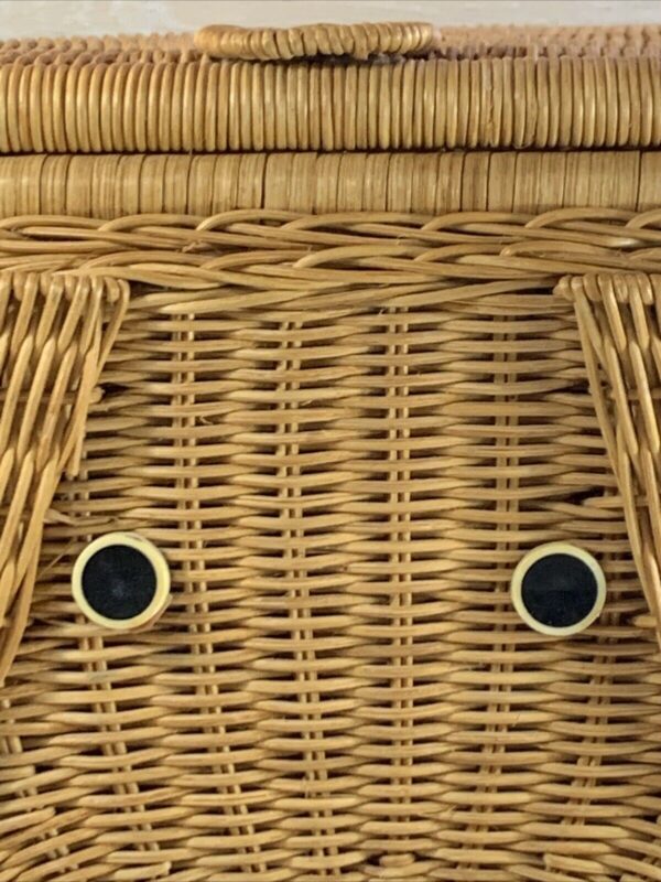 Vtg Elephant Wicker Basket w Hinged Lid MCM Rare Hamper Picnics Etc. Excellent - Image 3