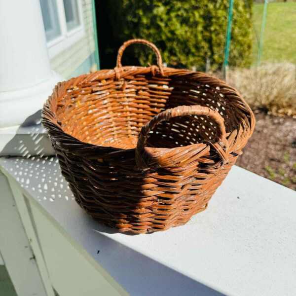 VTG Large Brown Wicker Boho Basket w Handles Farmhouse Rustic Organize Storage - Image 3