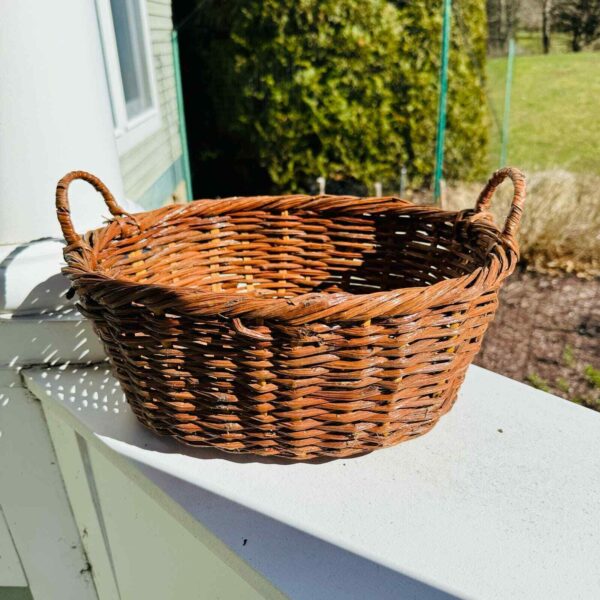 VTG Large Brown Wicker Boho Basket w Handles Farmhouse Rustic Organize Storage - Image 4