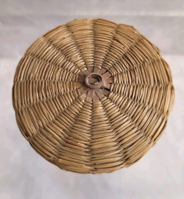 Vtg Miniature Native Hand Made Sweet Grass Woven Basket w/Lid Small Round Boho - Image 3