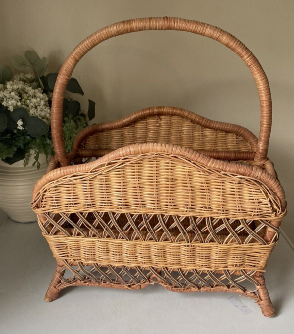 VTG Natural Tan Rattan Wicker Weaved Footed W/ Handle Magazine Basket Boho