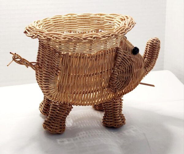 VTG Natural Wicker Rattan Elephant Basket Planter Pot Holder Small 6.5" CUTE - Image 2