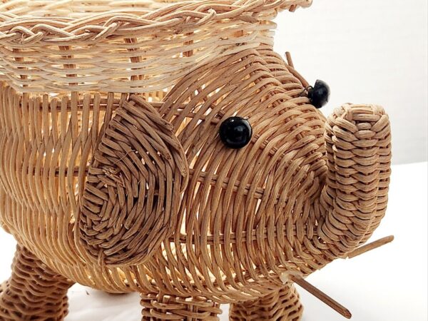 VTG Natural Wicker Rattan Elephant Basket Planter Pot Holder Small 6.5" CUTE - Image 4