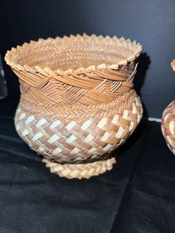 VTG Pair Tarshumara Woven Baskets Bohemian Rustic 5” Storage Pine Needle Grass - Image 4