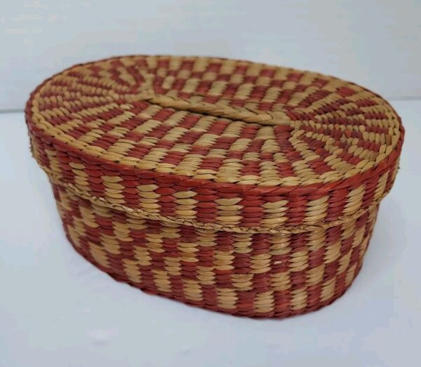 Vtg Small Boho Sweet Grass Woven Basket Fitted Lid Oval Rust/Natural Trinket Box - Image 3