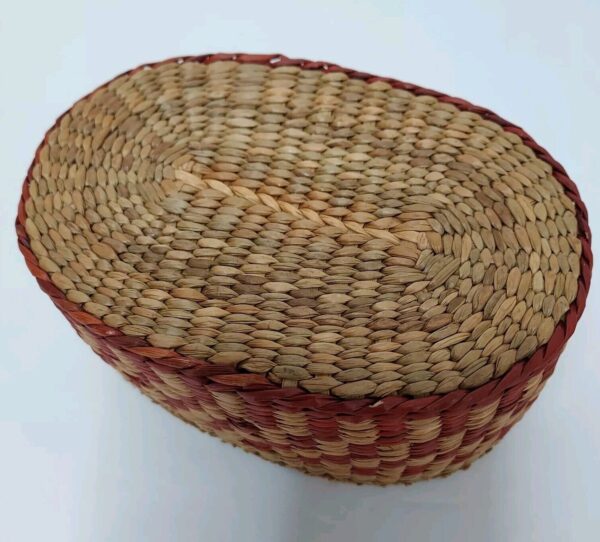 Vtg Small Boho Sweet Grass Woven Basket Fitted Lid Oval Rust/Natural Trinket Box - Image 6