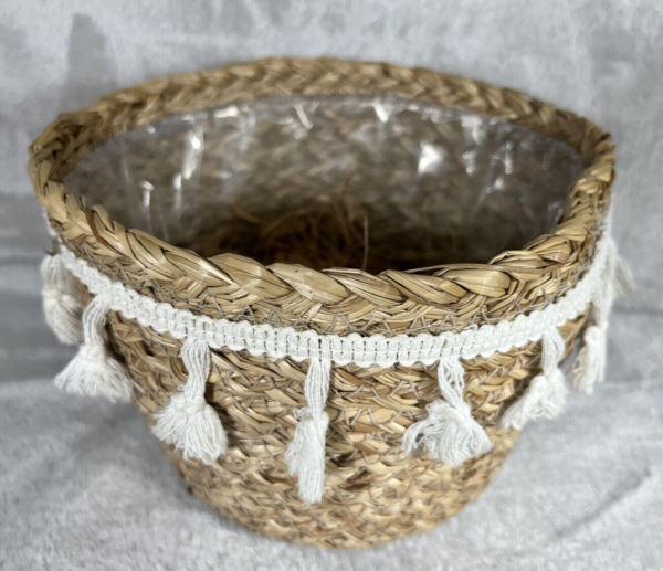 Vtg Small Round Natural Woven Wicker Planter Basket Boho Home Decor White Fringe - Image 2