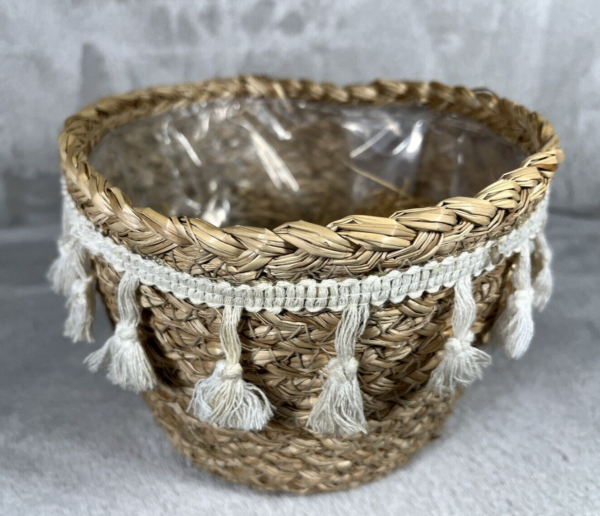 Vtg Small Round Natural Woven Wicker Planter Basket Boho Home Decor White Fringe - Image 5