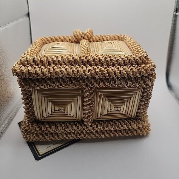 Vtg Straw Wicker Casket Basket Trinket Box Boho Decor - Image 3