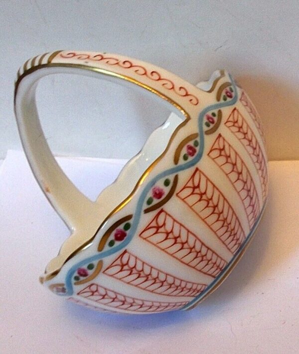 VTG VISTA ALEGRE VA PORTUGAL Ceramic BASKET Miniature Hand Ptd - Image 6